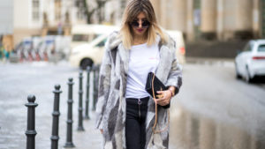 Learn How to Match the Right Handbag With Your Outfit